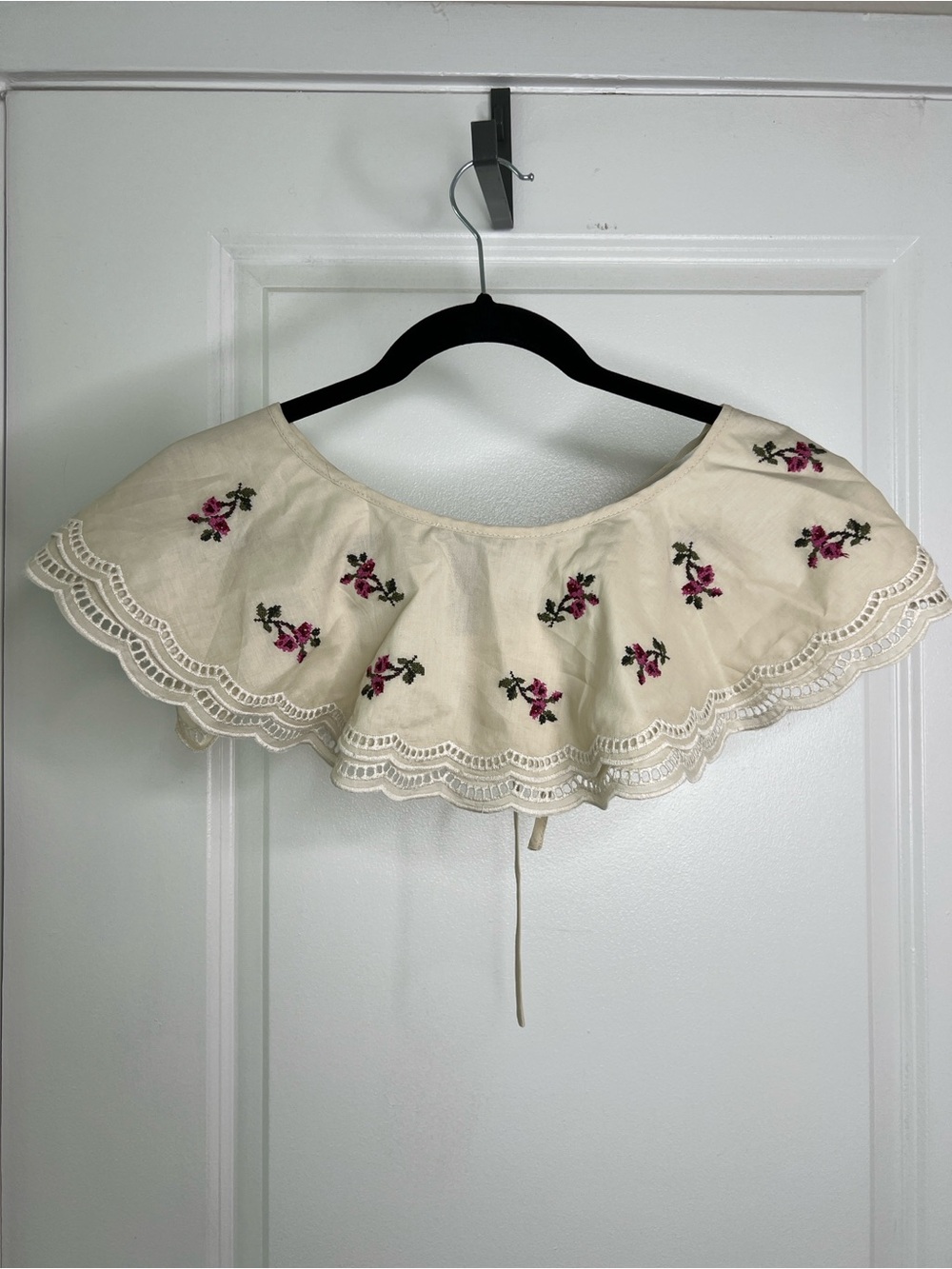 Zara NWT Embroidered Detachable Collar in Ecru Size M